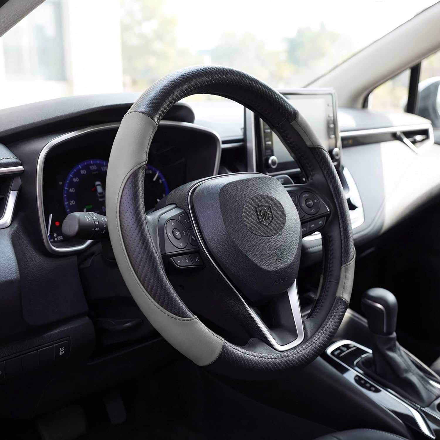 P118 Car Steering Wheel Cover, Breathable Premium Leather & Carbon Design, Anti-Slip, Universal Fit 14.5-15 inches