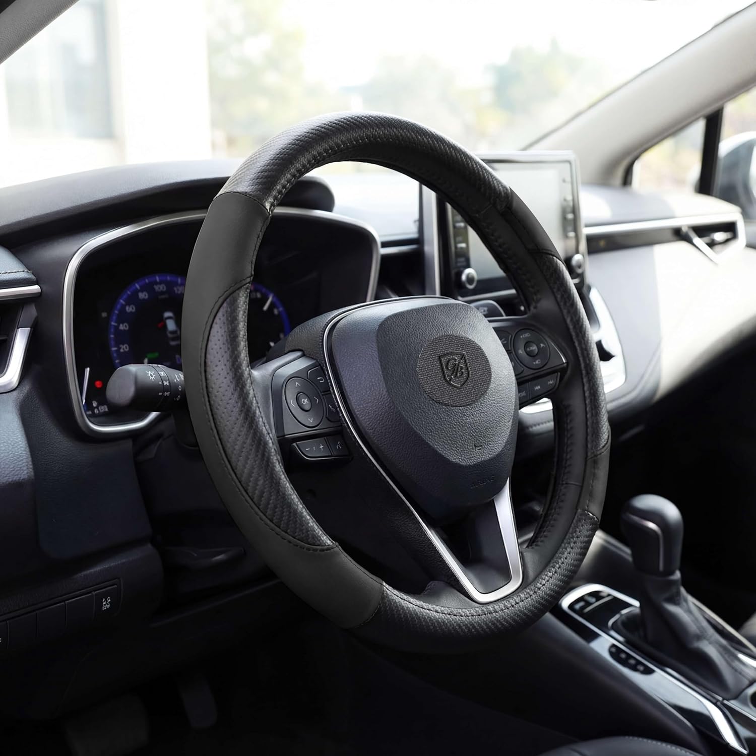 P118 Car Steering Wheel Cover, Breathable Premium Leather & Carbon Design, Anti-Slip, Universal Fit 14.5-15 inches