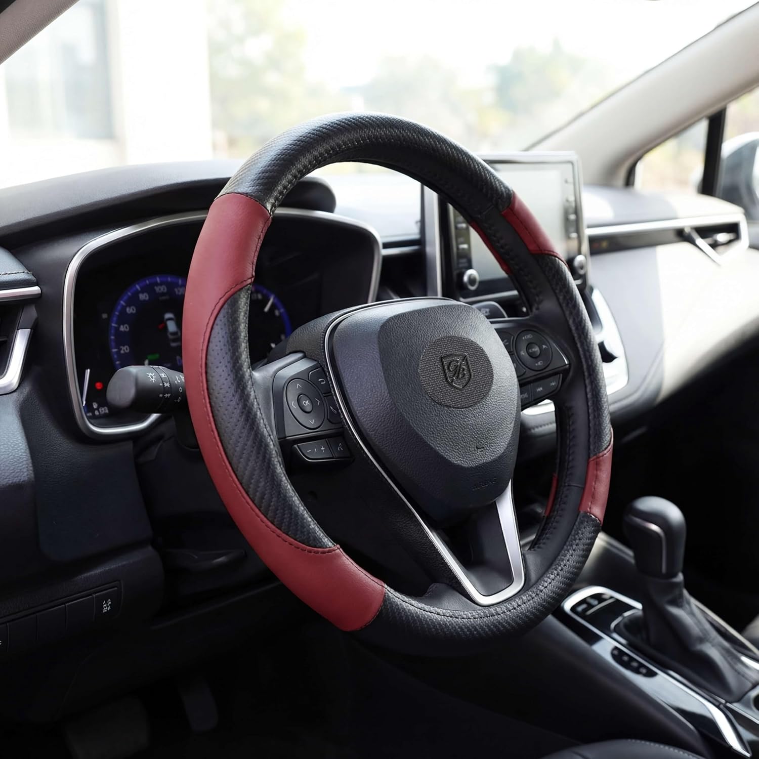 P118 Car Steering Wheel Cover, Breathable Premium Leather & Carbon Design, Anti-Slip, Universal Fit 14.5-15 inches